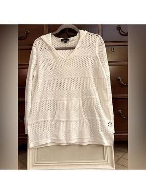 Metric Knits white long sleeved open weave beach cover up tunic with hood L